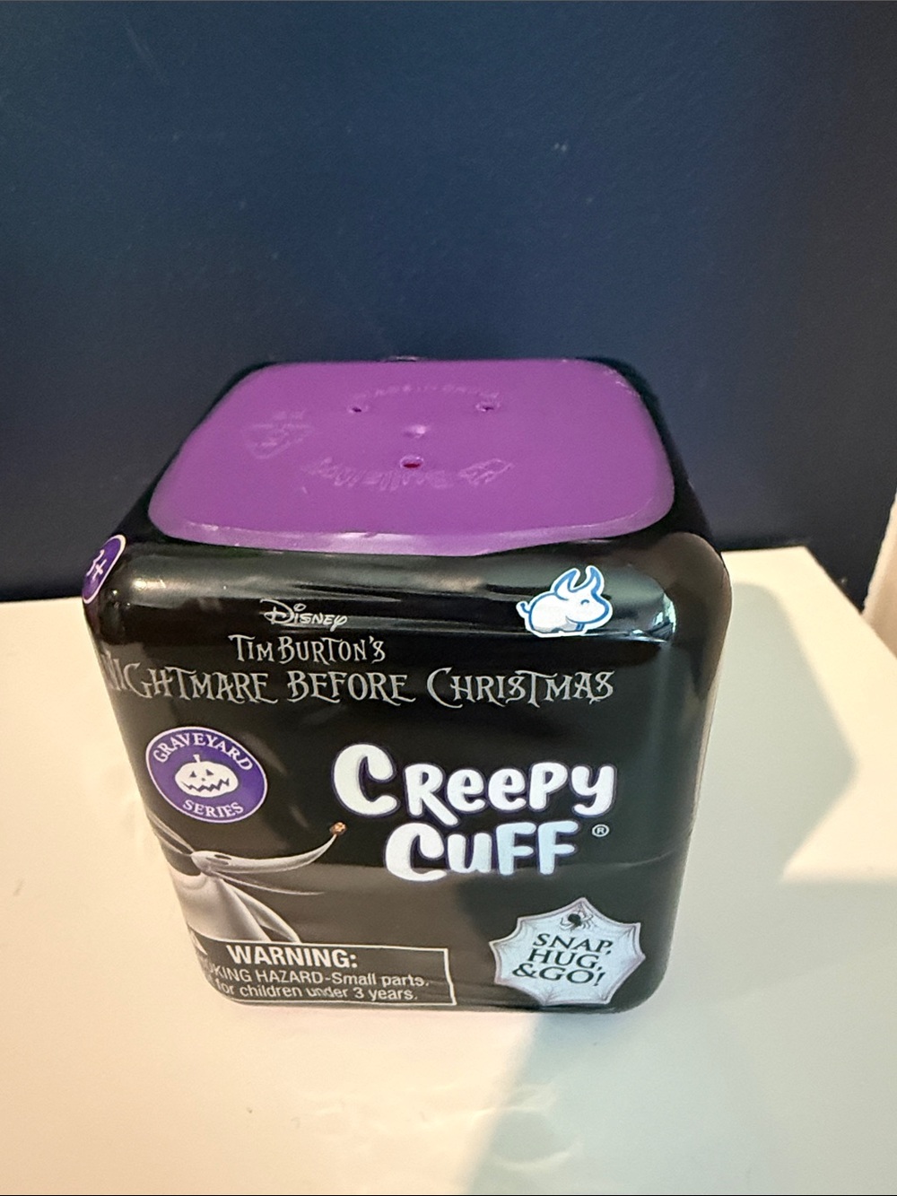 The Nightmare Before Christmas creepy cuff - Picture 3 of 4